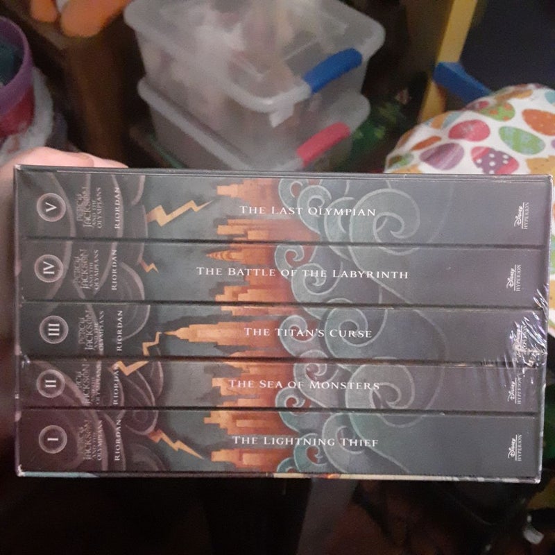 Percy Jackson and the Olympians 5 Book Paperback Boxed Set (new Covers W/poster)