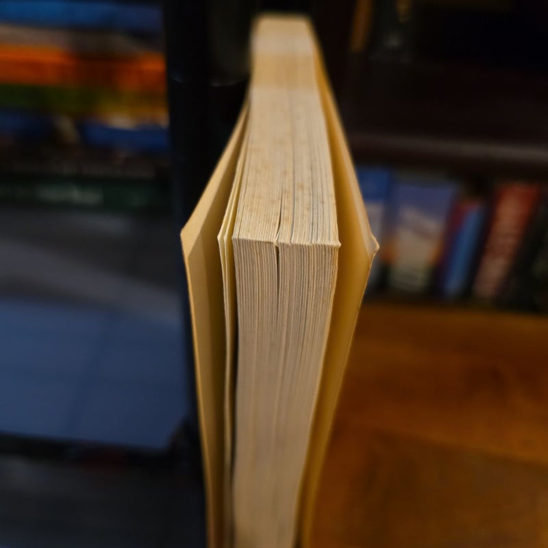 FIRST EDITION, VINTAGE 1977 (Norton Critical Edition) Written by Niccolo Machiavelli, Translated and Edited by Robert M. Adams
