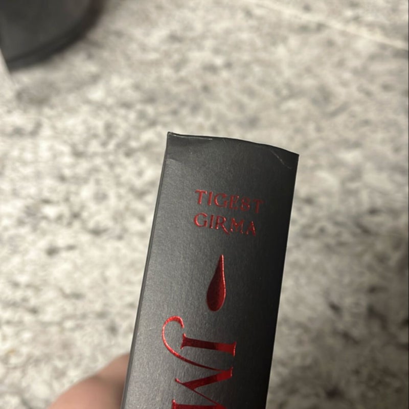 Immortal Dark (Deluxe Limited Edition)