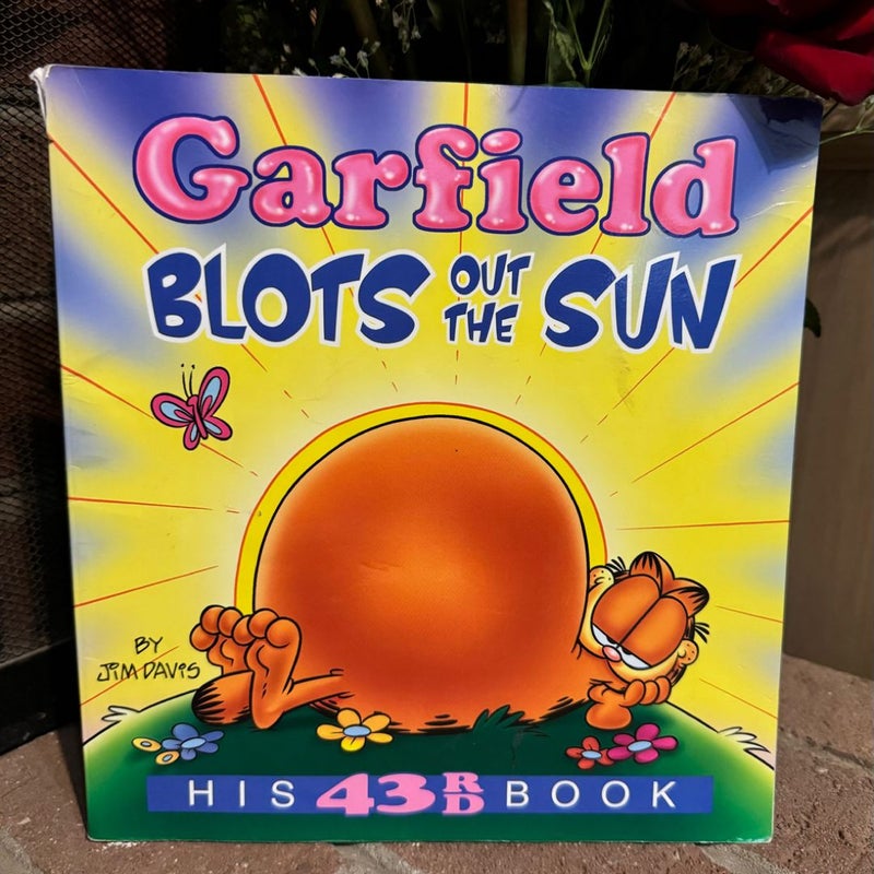 Garfield Paperback Bundle