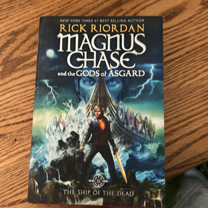 Magnus Chase and the Gods of Asgard, Book 3 the Ship of the Dead (Magnus Chase and the Gods of Asgard, Book 3)