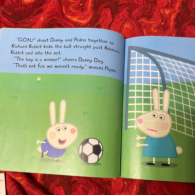 Peppa Plays Soccer (Peppa Pig: 8x8)