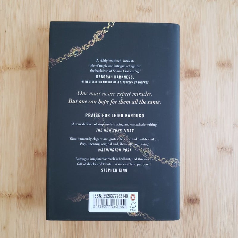 The Familiar * Signed UK Edition *