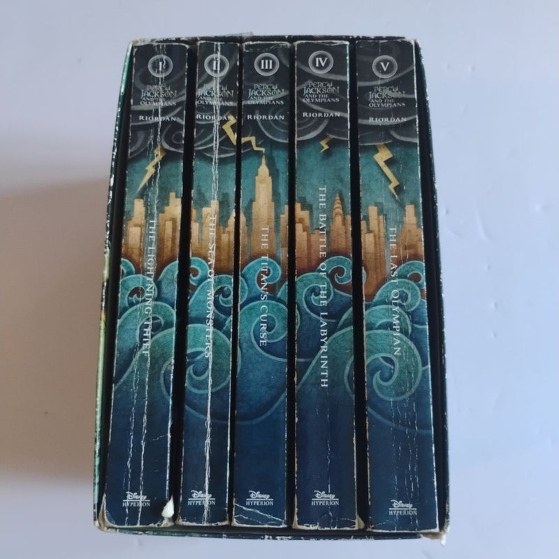 Percy Jackson and the Olympians 5 Book Paperback Boxed Set (new Covers W/poster)