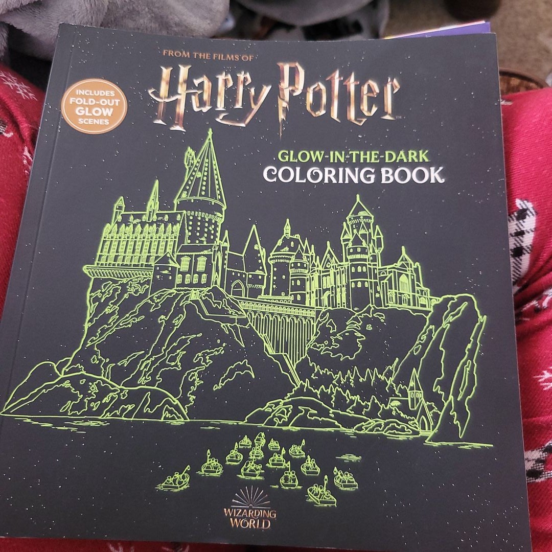Harry Potter Glow in the Dark Coloring Book by Editors of Thunder Bay Press