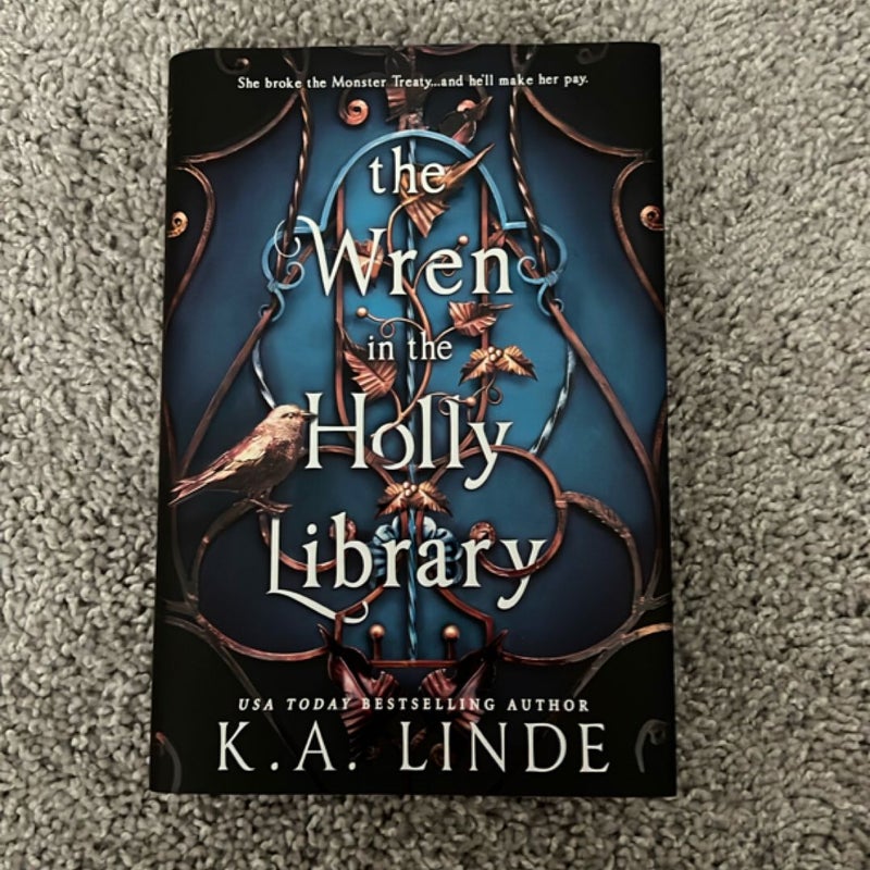The Wren in the Holly Library (Deluxe Limited Edition)
