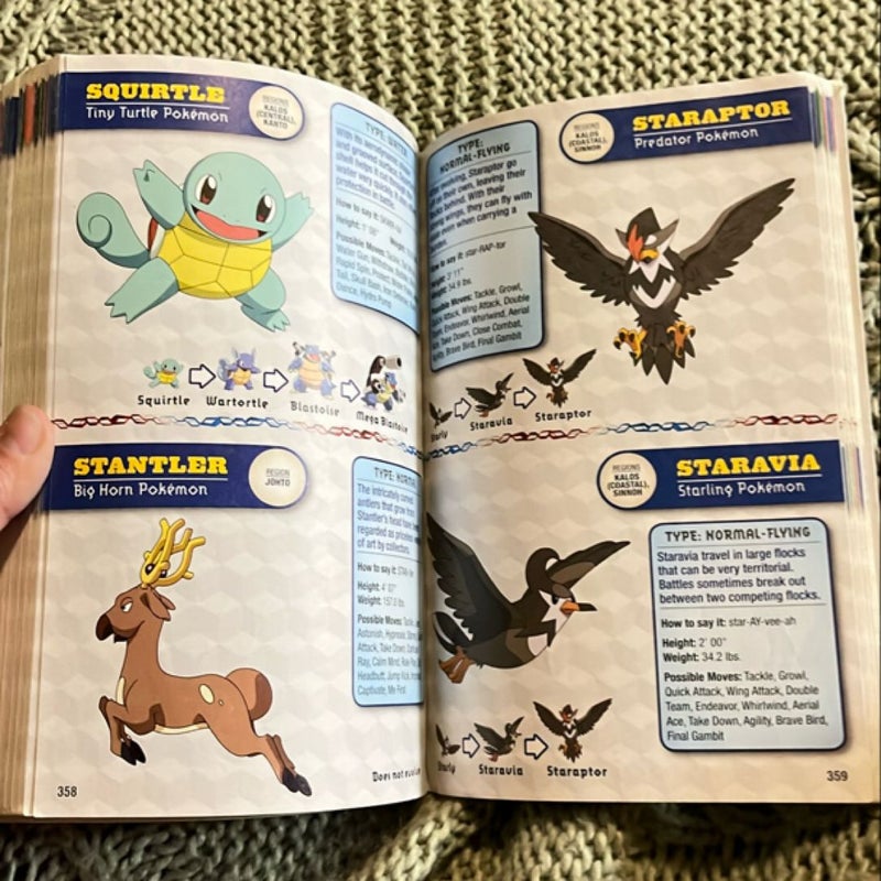 Pokemon gotta catch them all. Deluxe essential handbook.