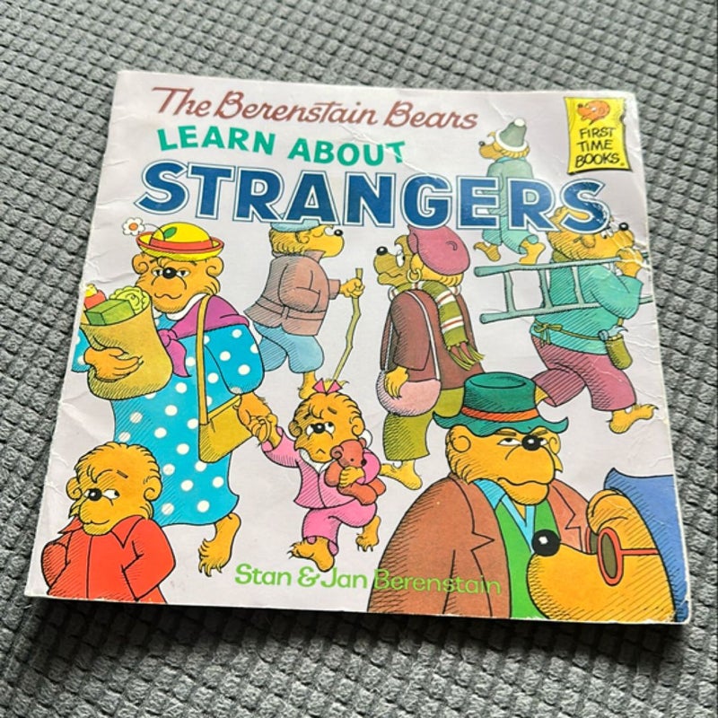 The Berenstain Bears: Learn About Strangers