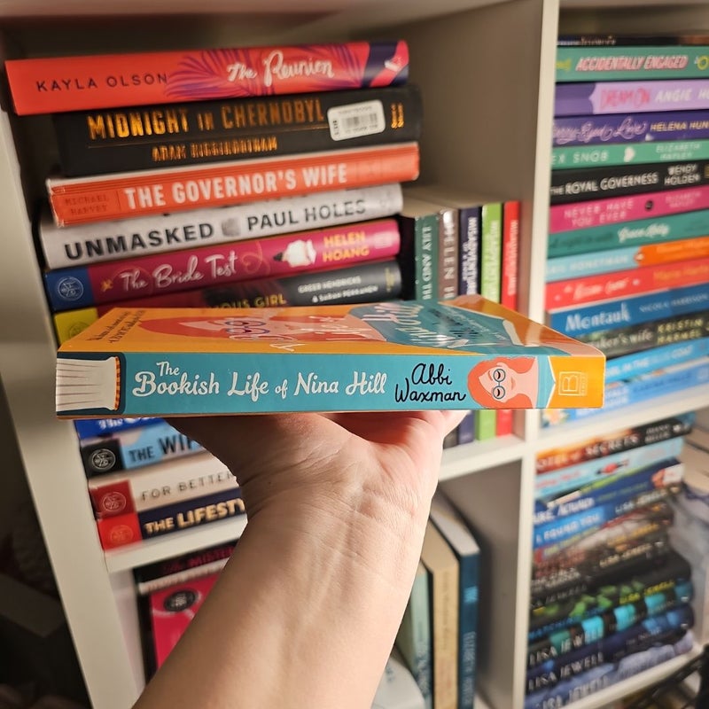 The Bookish Life of Nina Hill