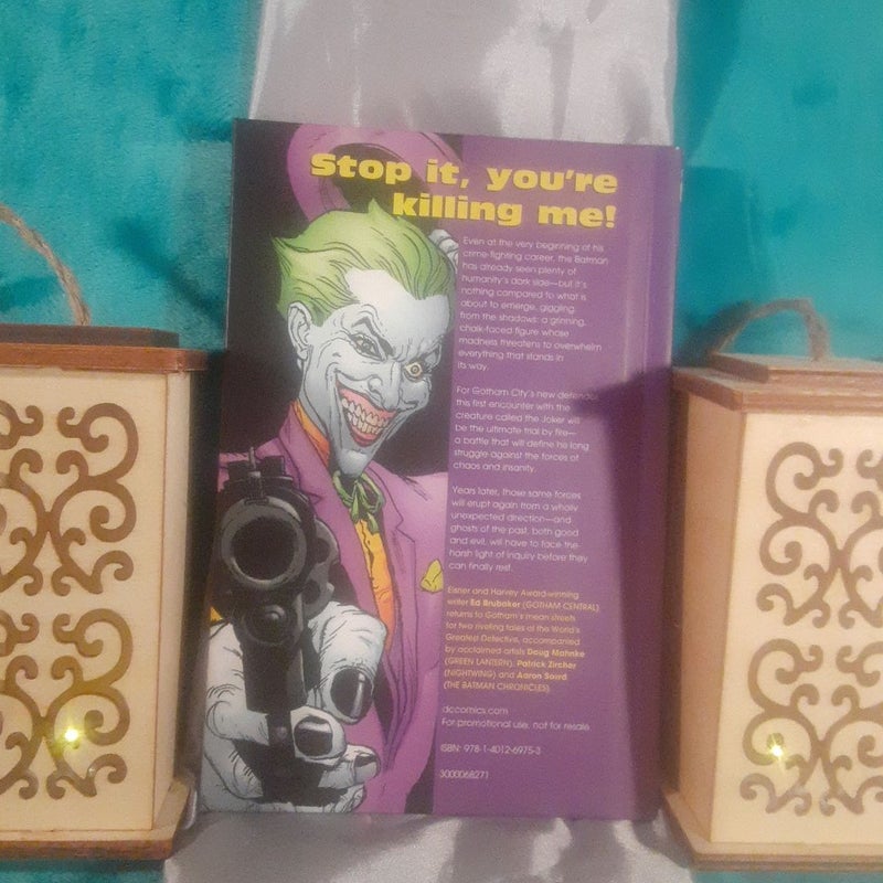 Batman: The Man Who Laughs 7" × 4" & 1/2 DC Comics Promo Hardcover graphic novel