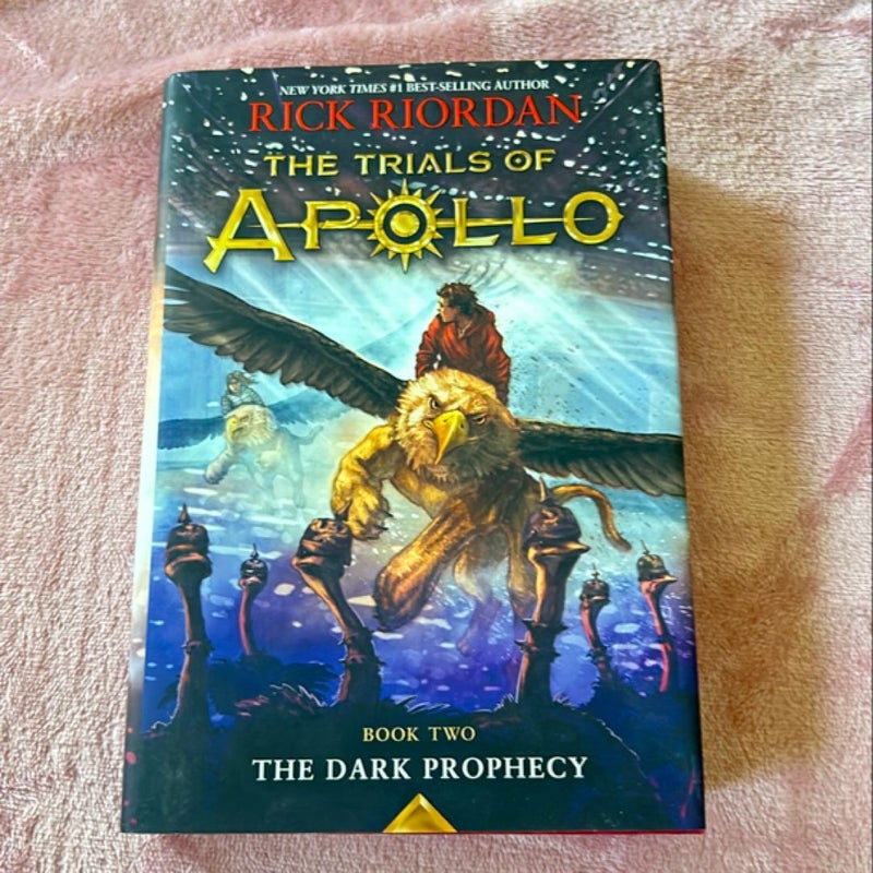 Trials of Apollo, the Book Two the Dark Prophecy (Trials of Apollo, the Book Two)