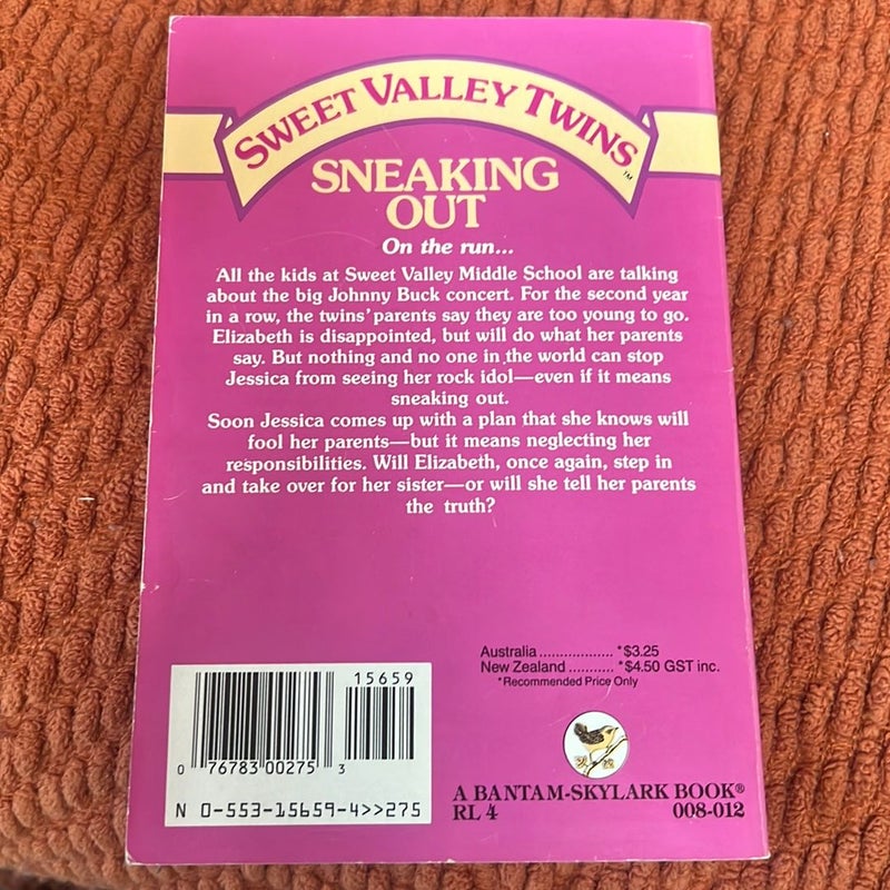 Sweet Valley Twins #5: Sneaking Out
