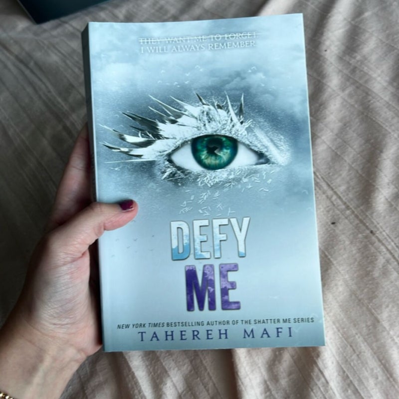 Shatter Me Series 6-Book Box Set