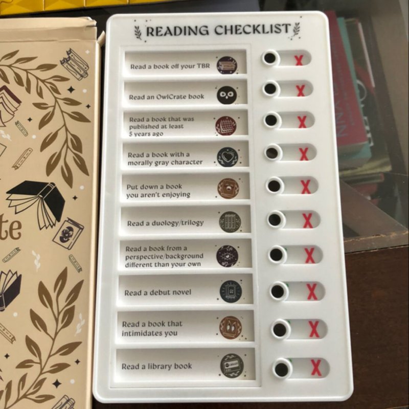 Owlcrate reading checklist by Owlcrate, Paperback | Pangobooks