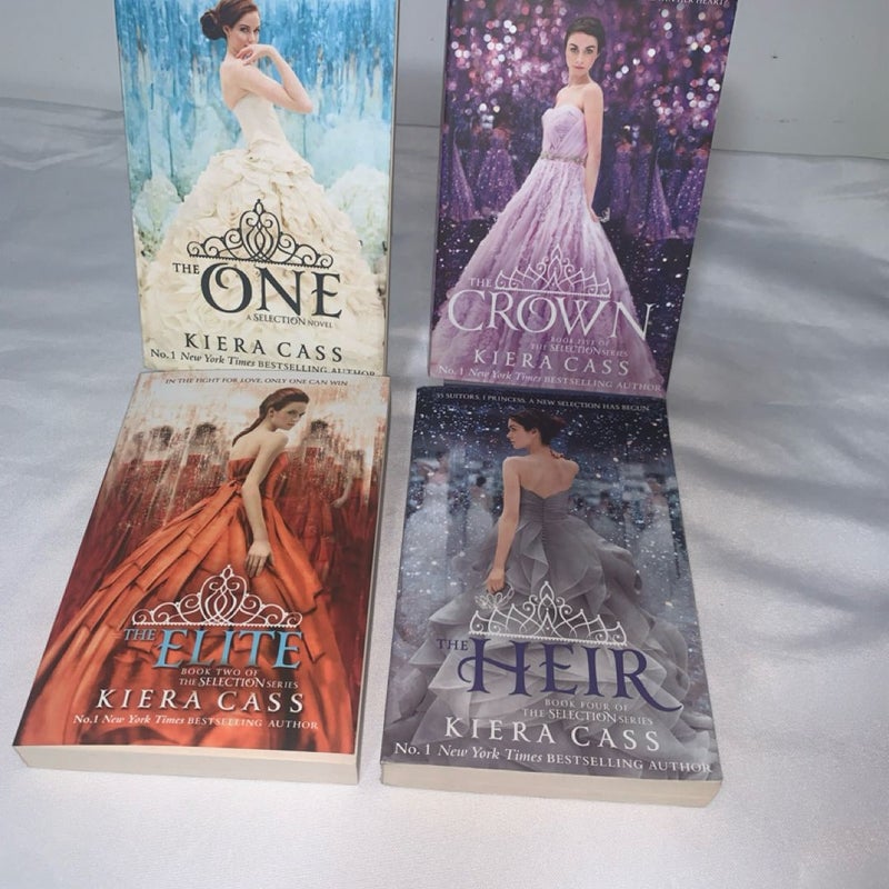 Lot of 4 A Selection Series First Published In The USA by Harperteens Kiera Cass