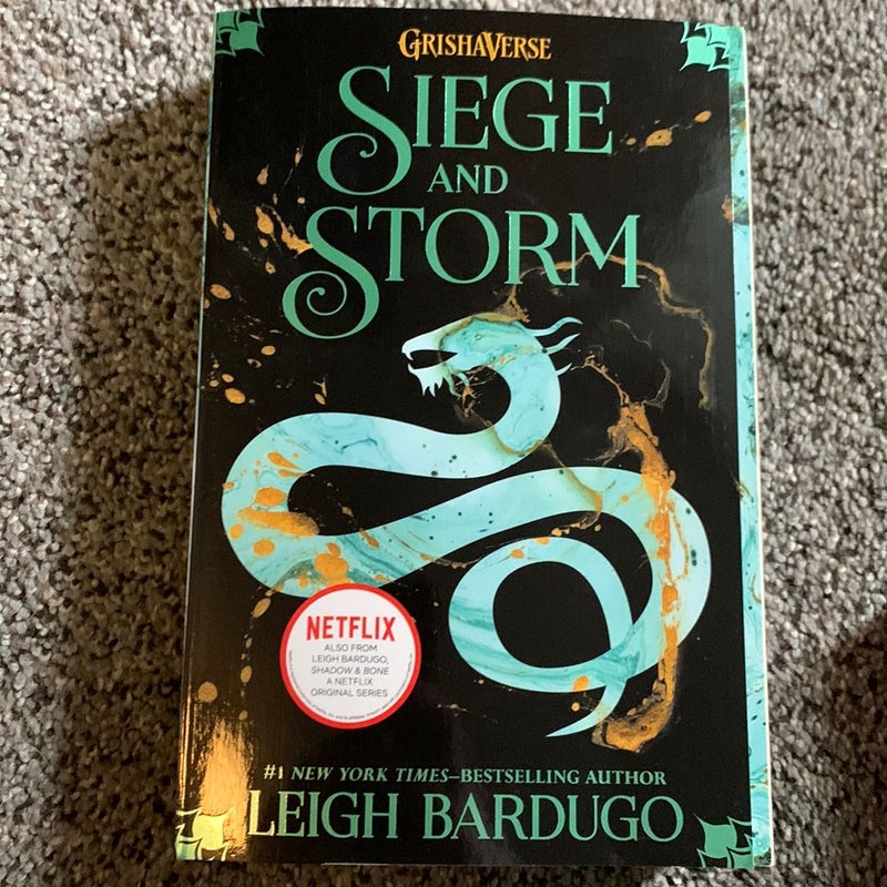 The Shadow and Bone Trilogy Boxed Set