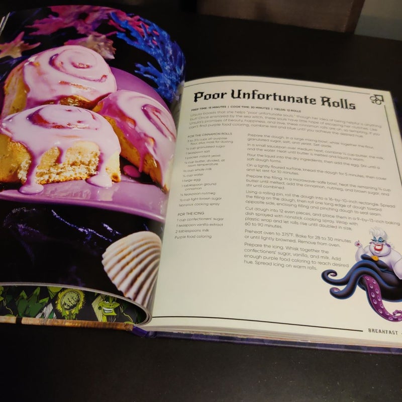 Disney Villains: Devilishly Delicious Cookbook