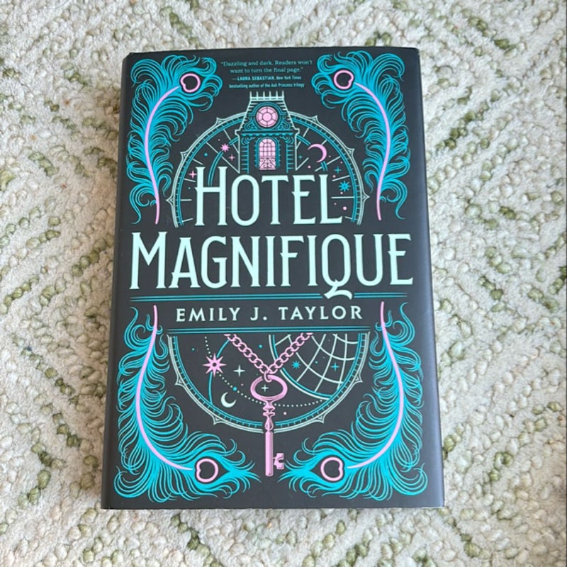 Hotel Magnifique