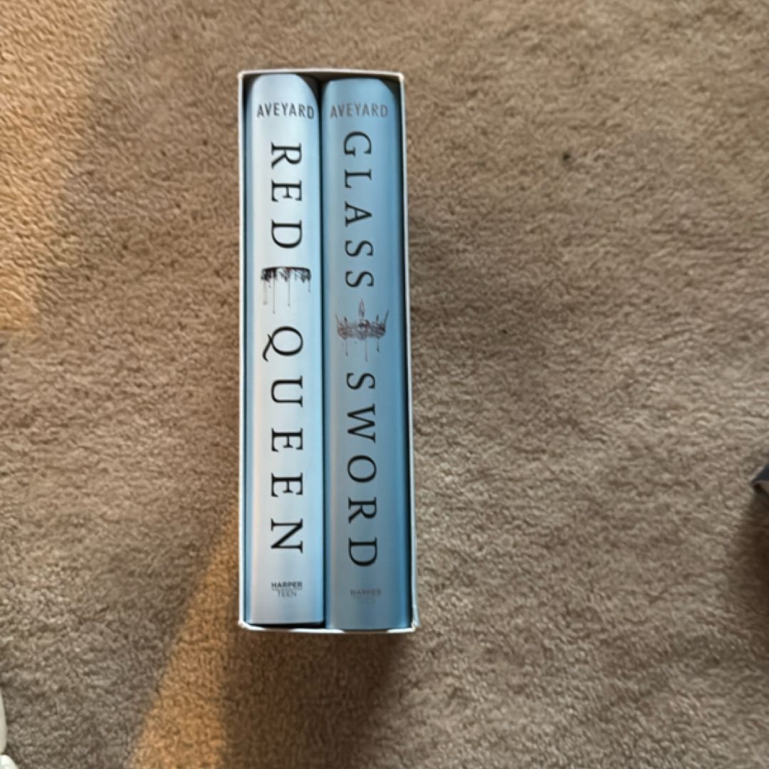 Red Queen 2-Book Hardcover Box Set