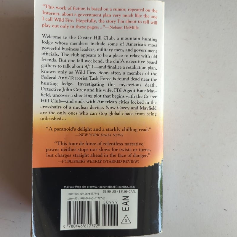 Nelson DeMille paperbacks X 3: Gold Coast, Gate House, Wild Fireoi