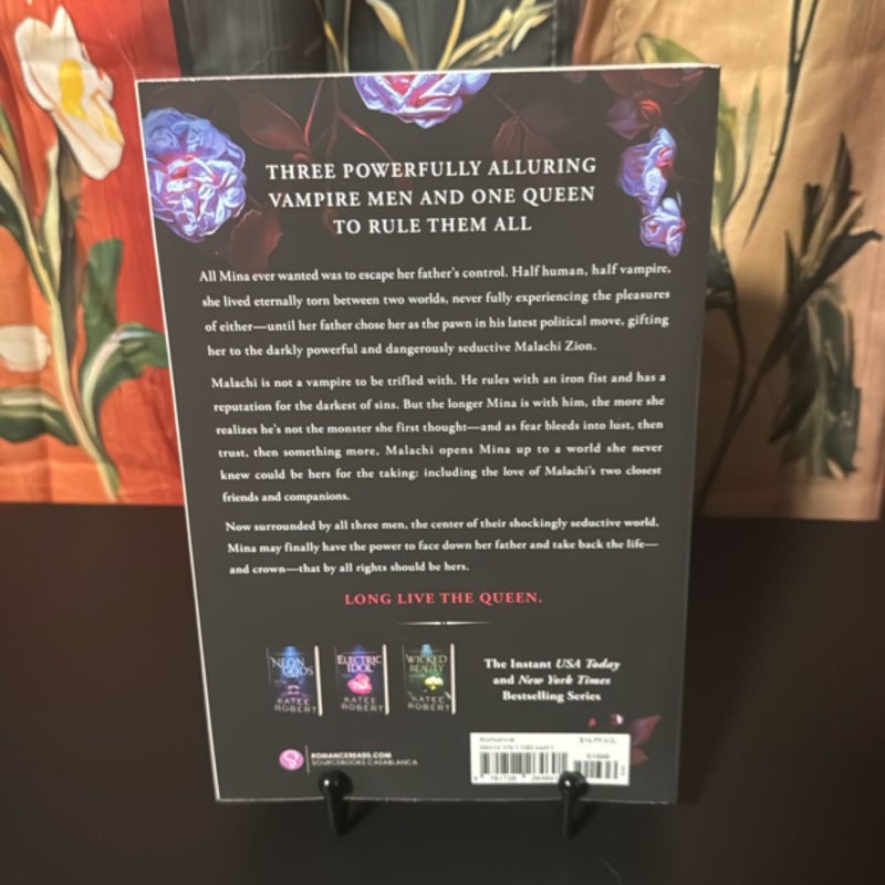 Court of the Vampire Queen