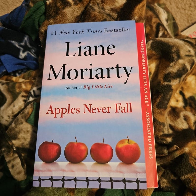 Apples Never Fall