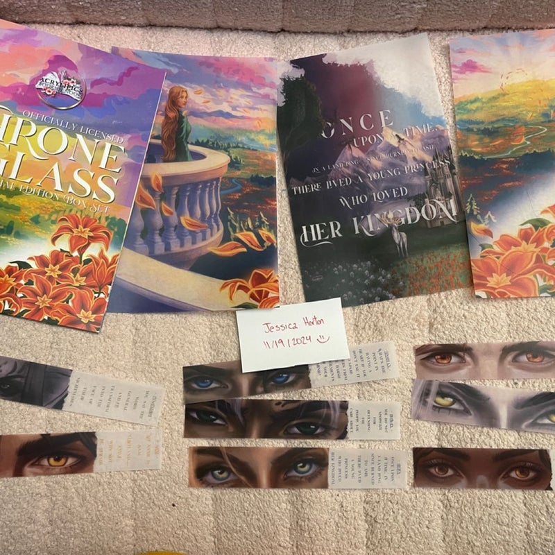 Acrylipics Throne of Glass w/ overlays