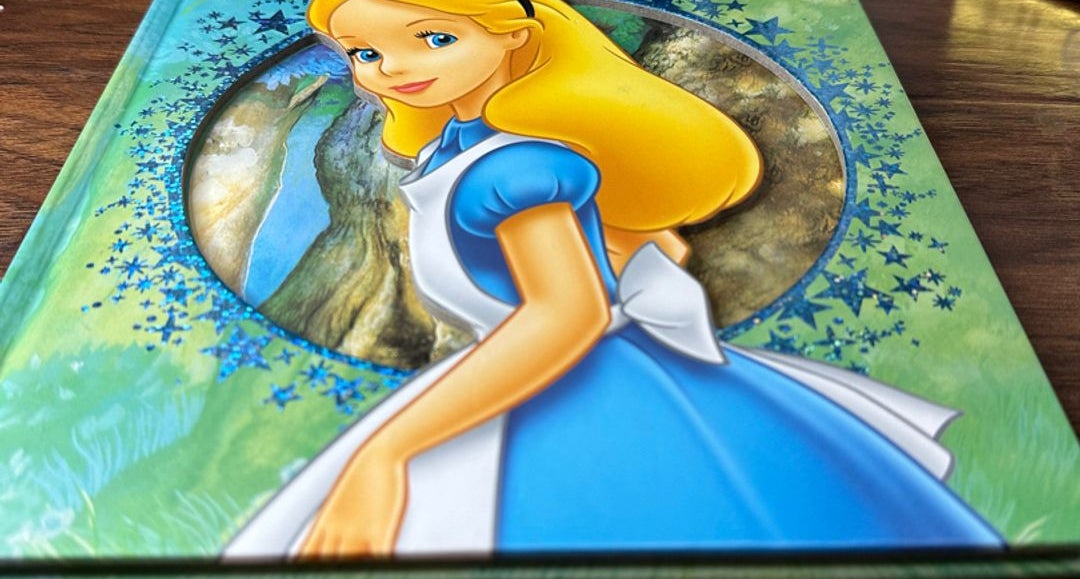 Disney Alice in Wonderland (Disney Die-Cut Classics)