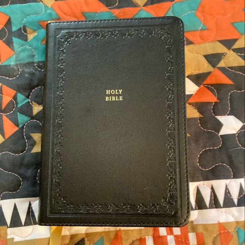 KJV Holy Bible: Compact with 43,000 Cross References, Black Leathersoft, Red Letter, Comfort Print