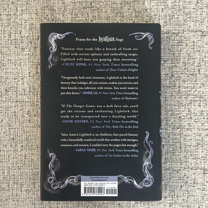 Nightbane(the Lightlark Saga Book 2)