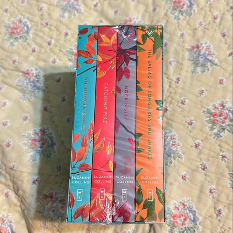Hunger Games Box Set (Deluxe Edition with Stenciled Edges)