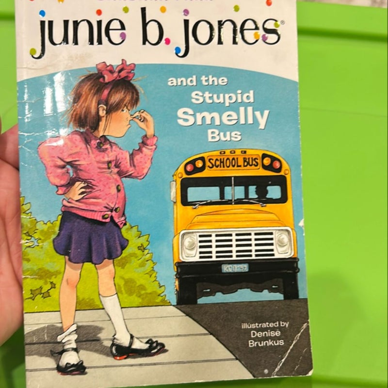 Junie B. Jones #1: Junie B. Jones and the Stupid Smelly Bus