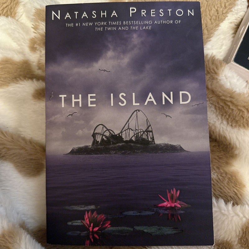 The Island by Natasha Preston: 9780593481493 | : Books