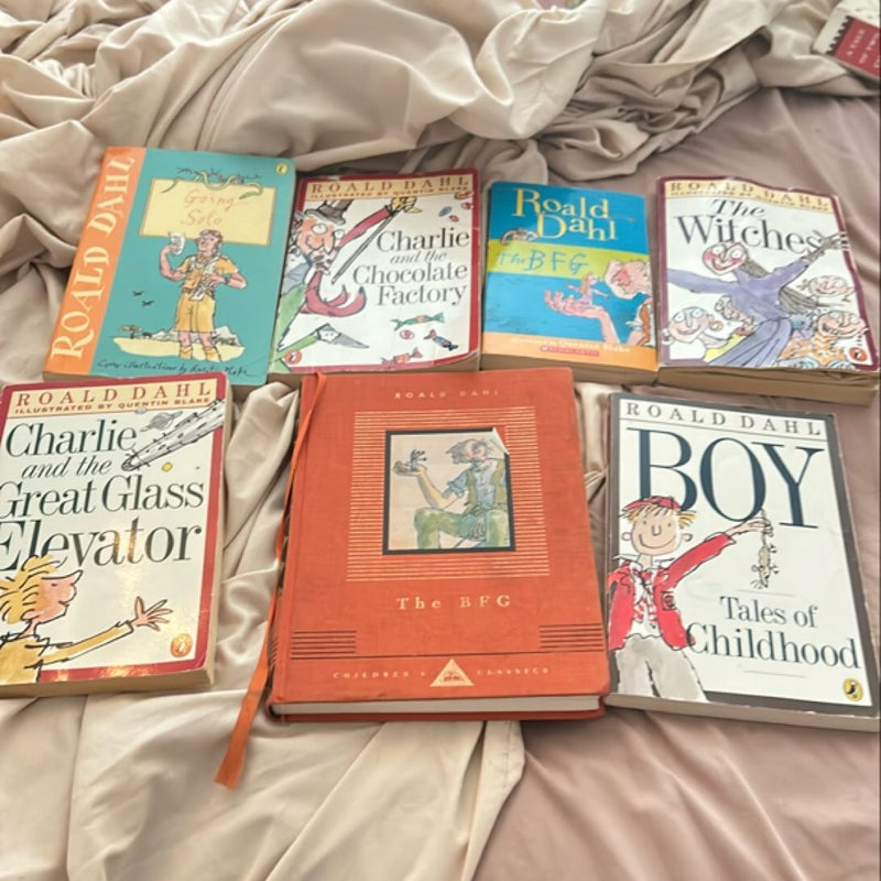 A collection of Ronald Dahl books 