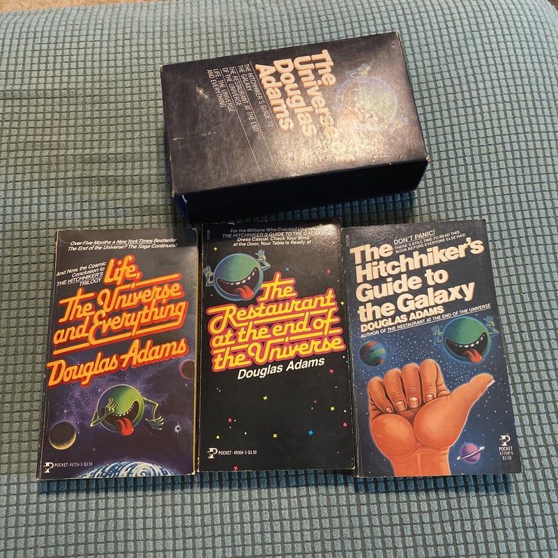 Boxed set The Universe of Douglas Adams Hitchhiker’s Trilogy