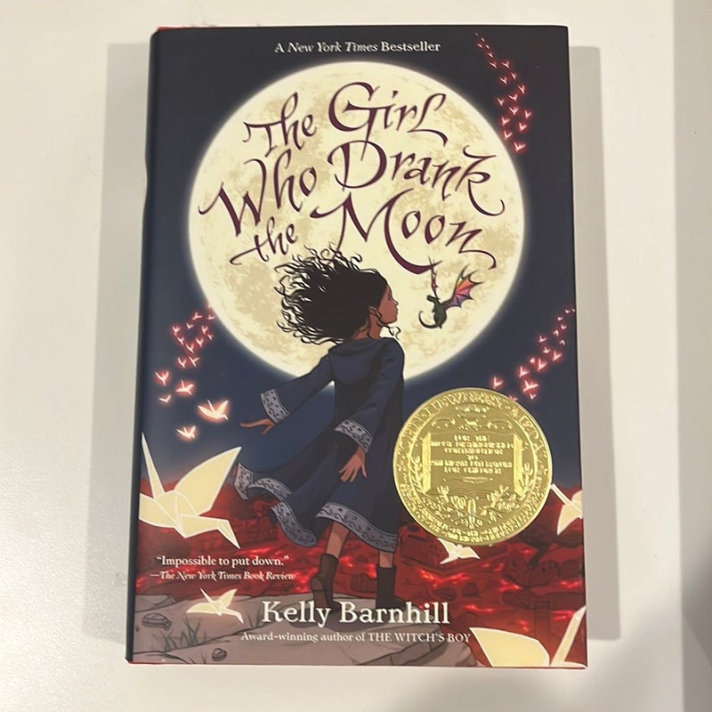 The Girl Who Drank the Moon (Winner of the 2017 Newbery Medal)