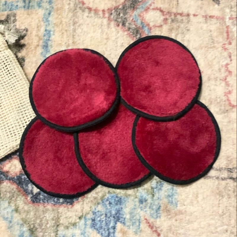 One dark window reusable face pads