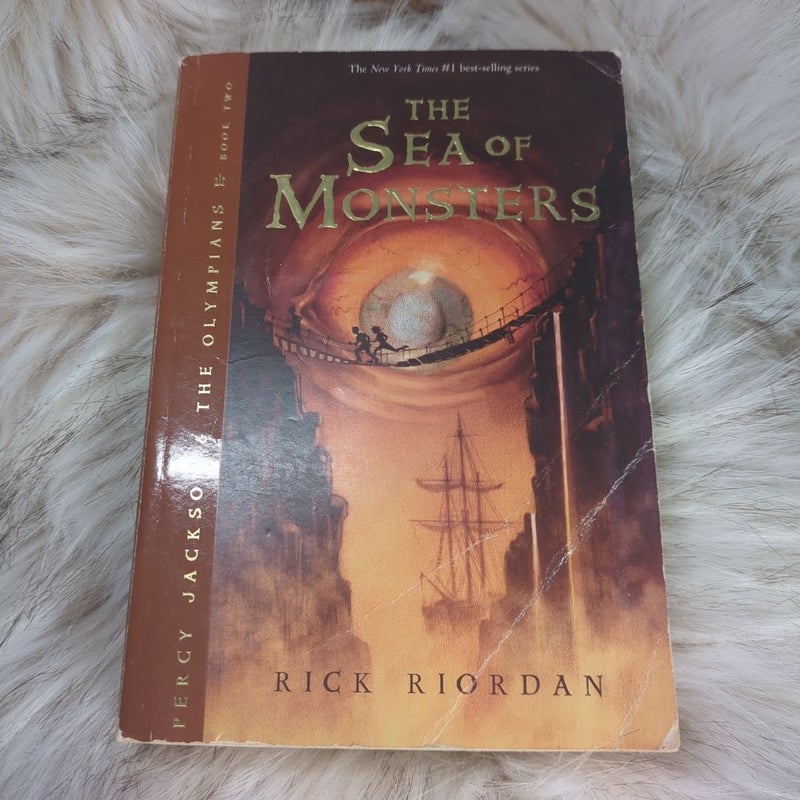 Percy Jackson and the Olympians, Book Two the Sea of Monsters (Percy Jackson and the Olympians, Book Two)