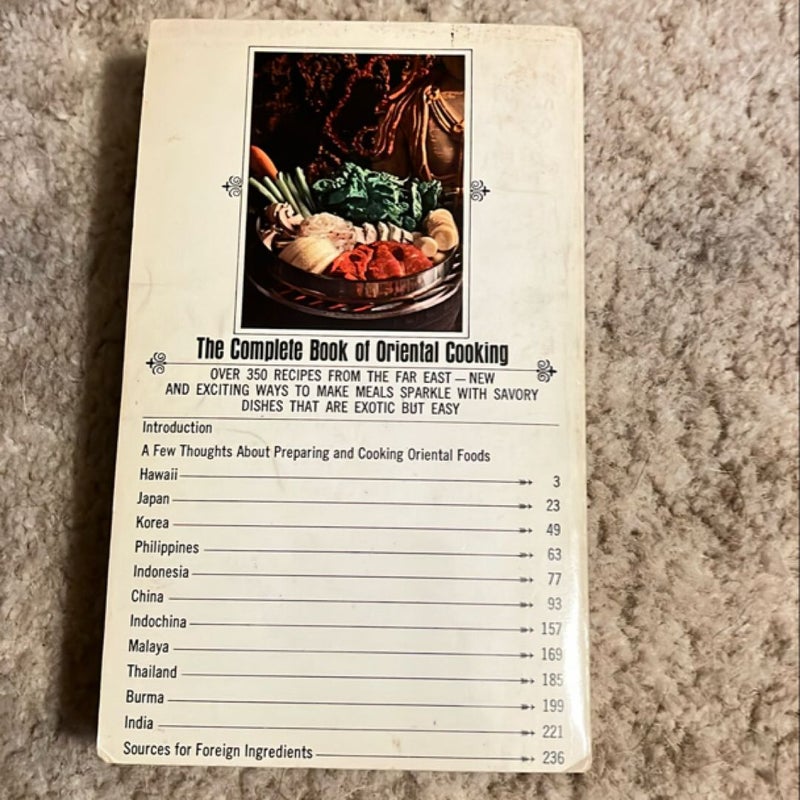 The complete book of oriental  cooking