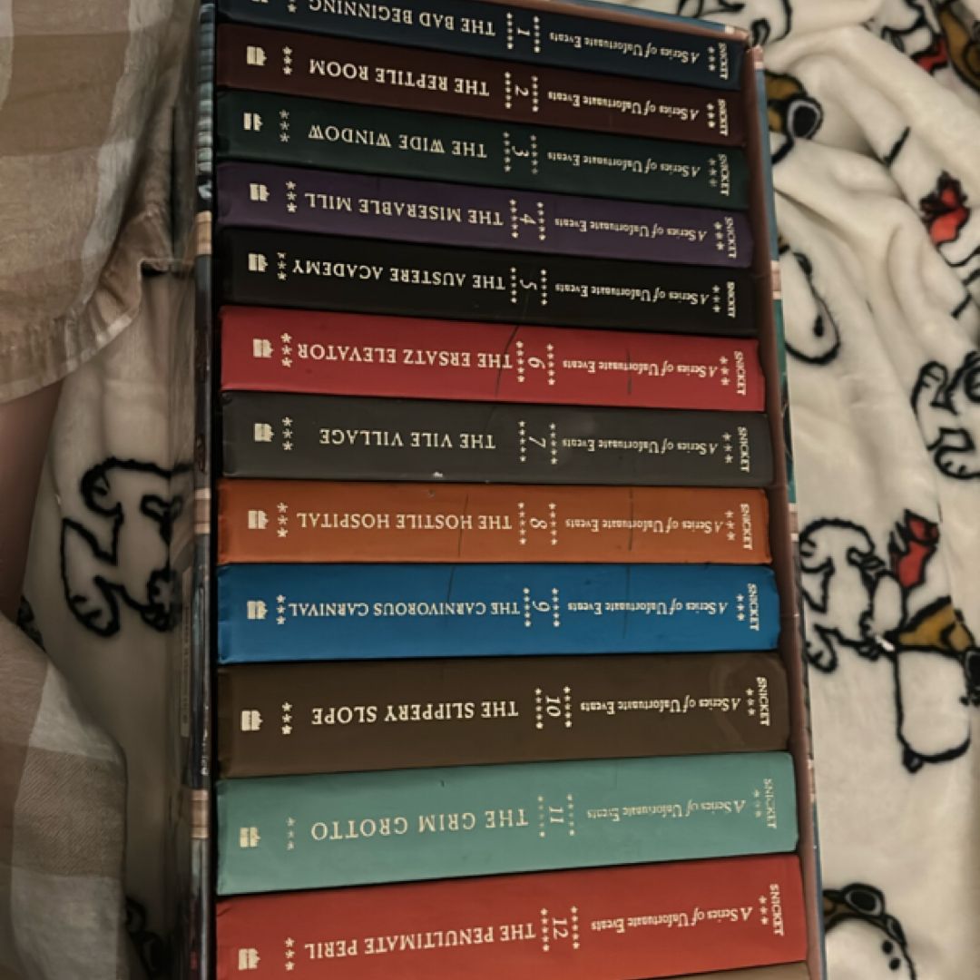 A Series of Unfortunate Events Box: the Complete Wreck (Books 1-13)