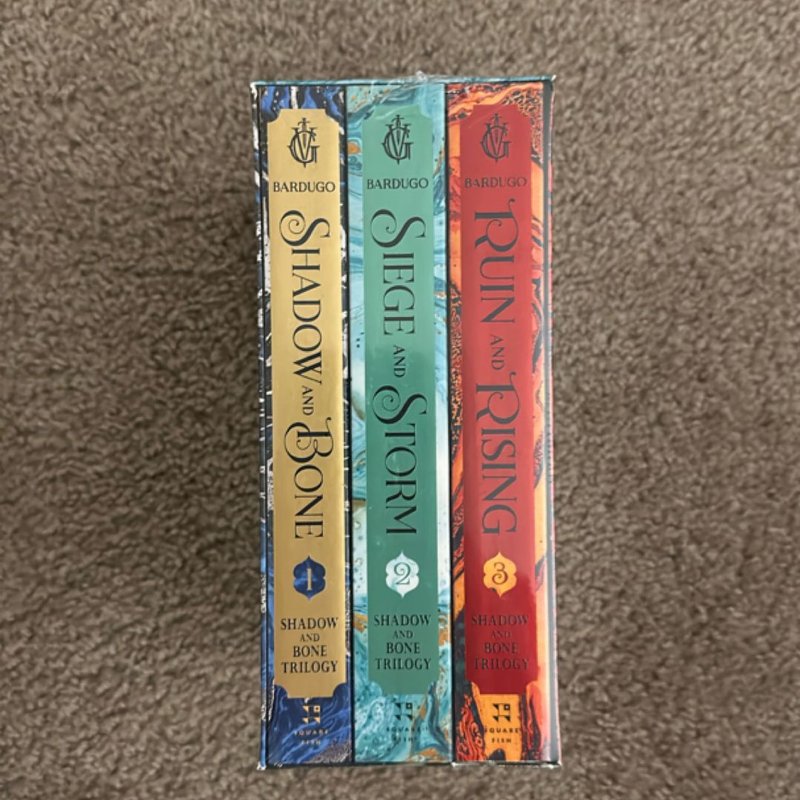 The Shadow and Bone Trilogy Boxed Set
