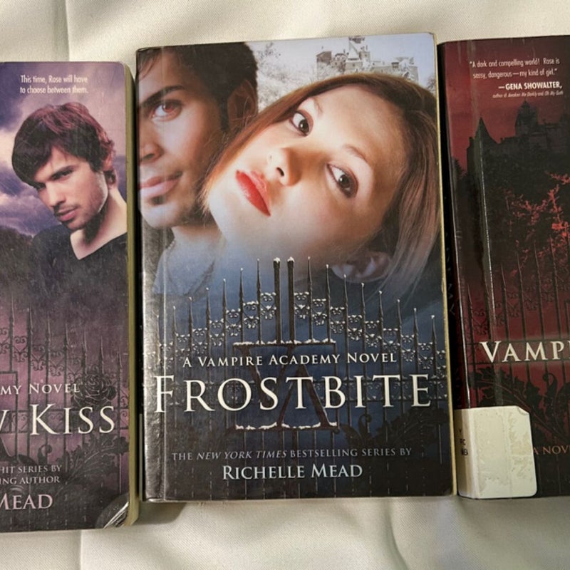 Vampire Academy BOOKS 1-3. Frostbite and Shadow Kiss