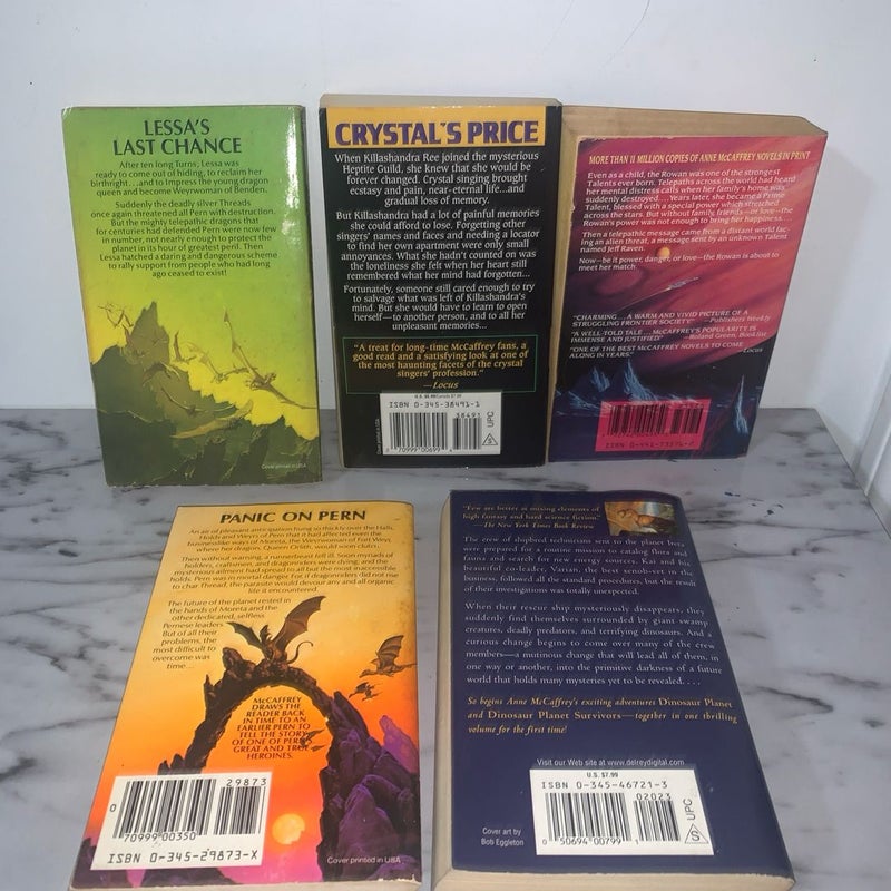A McCaffrey Book Lot of 5, sicience fiction Dragonflight The Rowan cristal line Crystal Line