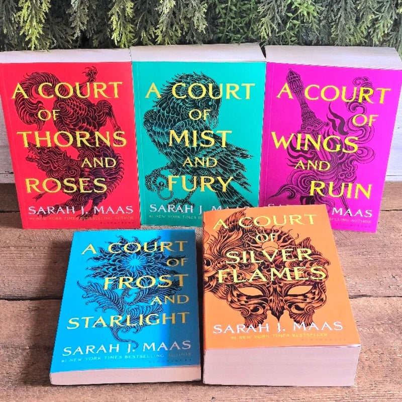 A Court of Thorns & Roses Set Mist & Fury Wings & Ruin