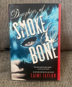 Daughter of Smoke & Bone Paperback