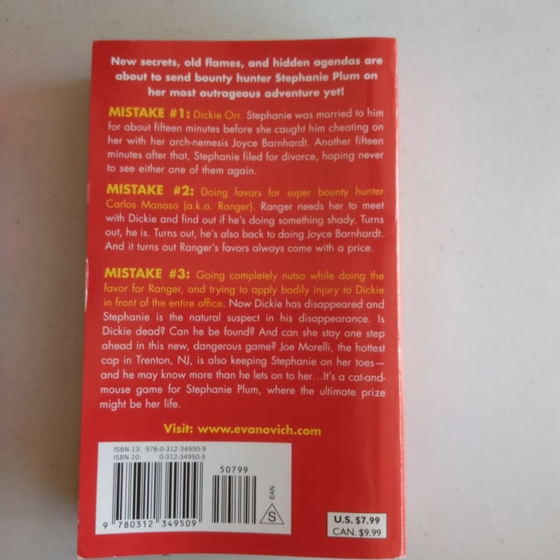 Janet Evanovich/Stephanie Plum paperbacks X 8: 6-8, 10-14