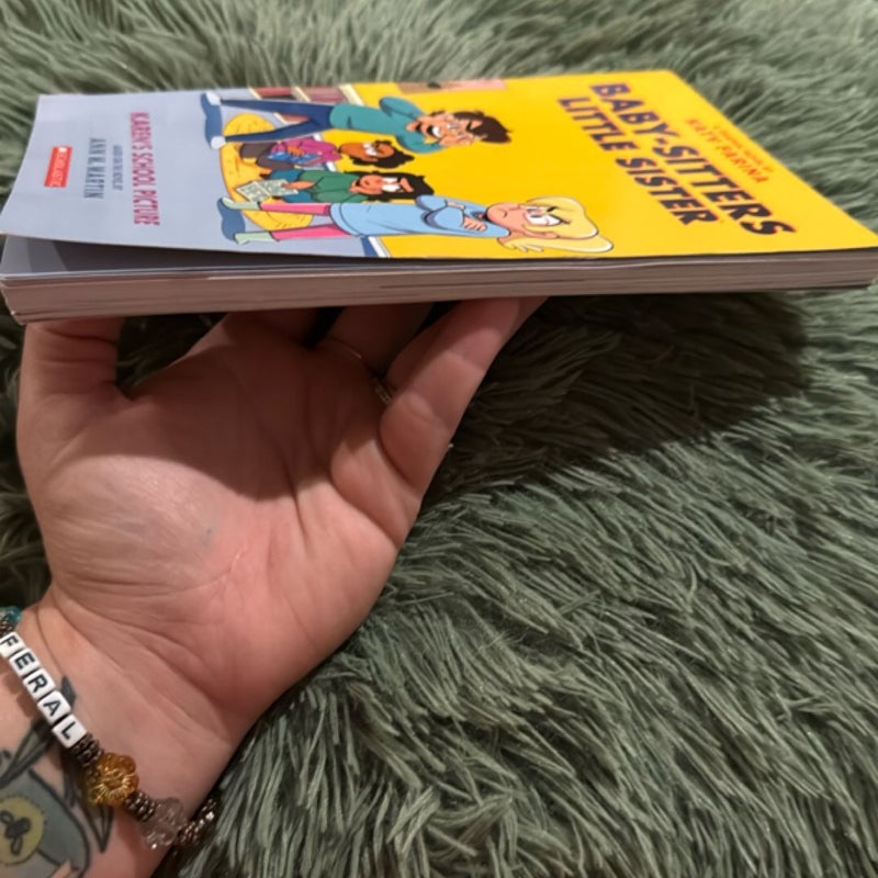 Karen's School Picture: a Graphic Novel (Baby-Sitters Little Sister #5) (Adapted Edition)