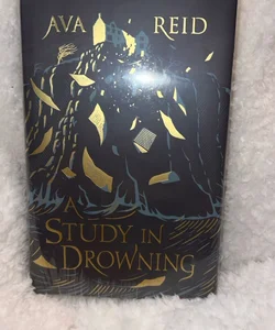 A Study in Drowning  *Illumicrate Edition*
