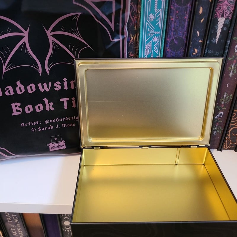 Bookish box Shadowsinger book tin Azriel 