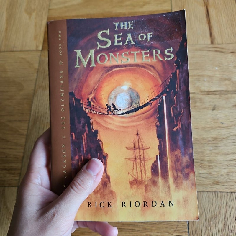 Excellent Condition Sea of Monsters OOP Paperback by Rick Riordan